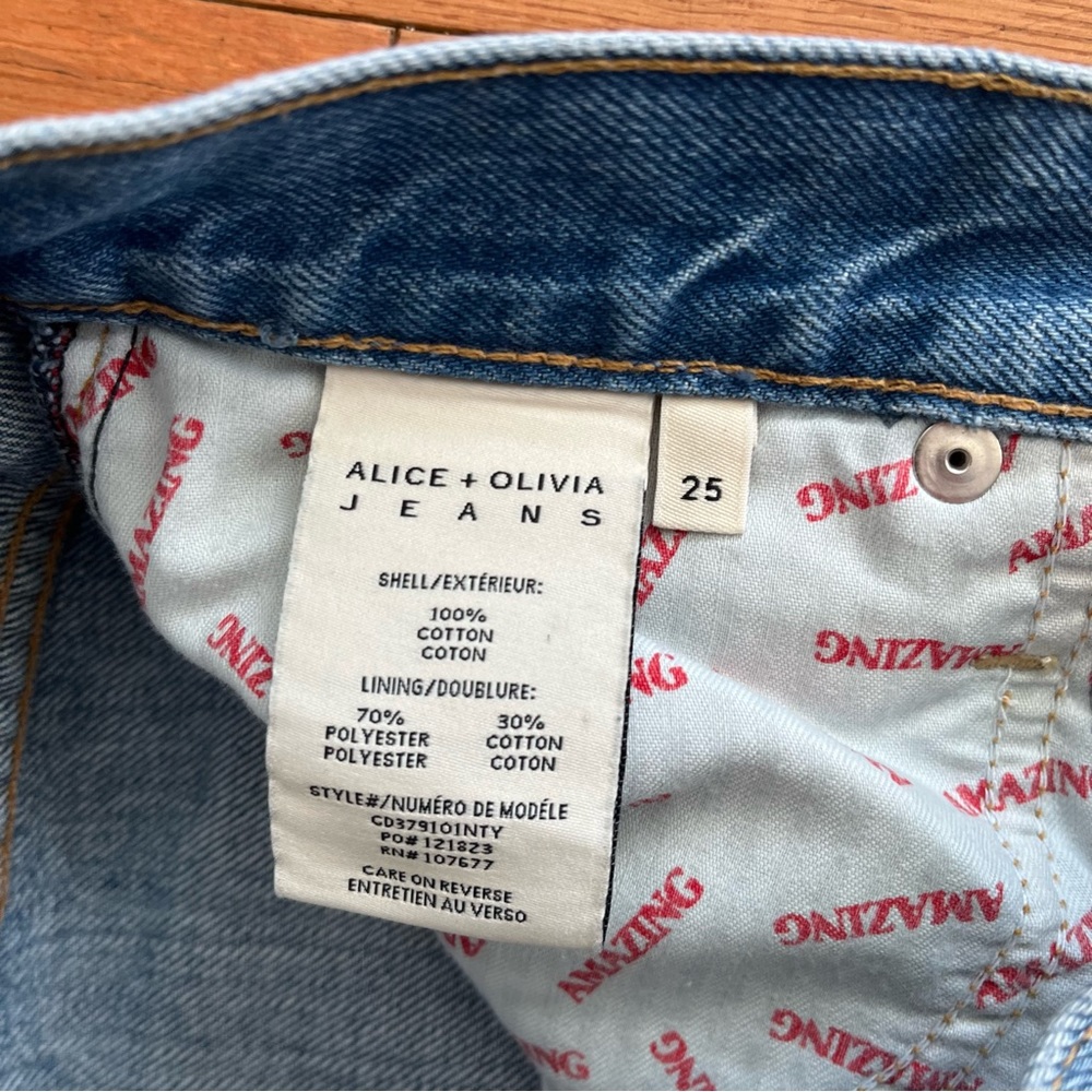 Alice + Olivia Amazing High Waist Ripped Boyfriend Jeans - Size 25 - Picture 6 of 7